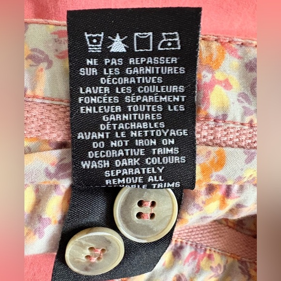 Le Chateau Coral Chino Capris - Picture 4 of 5